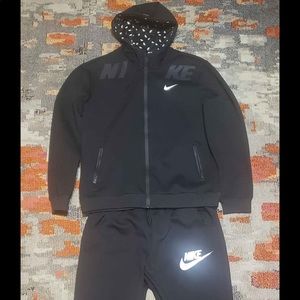 Nike sets